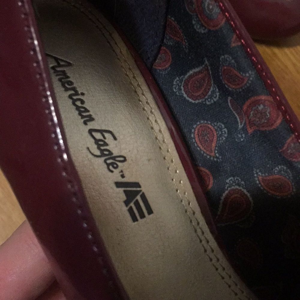 DONATING 6.21.24 - American Eagle 6 Maroon pumps w strap - Picture 6 of 16